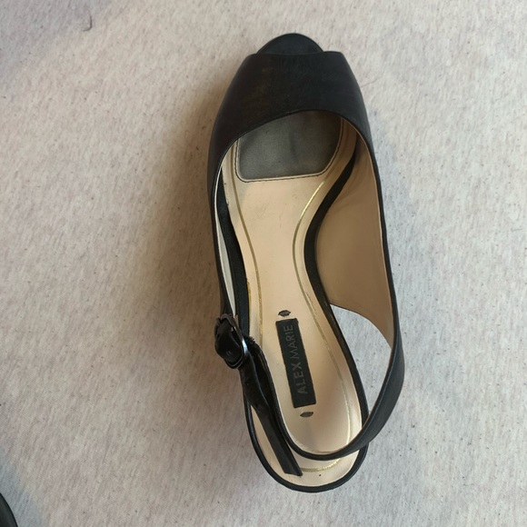 🔴 Black peeptoe heels - Picture 2 of 5